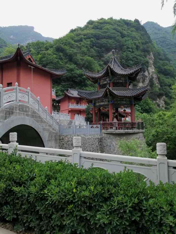 太平万花山景区-"这里叫万花山,不过我这次来没赶上鲜花,却.
