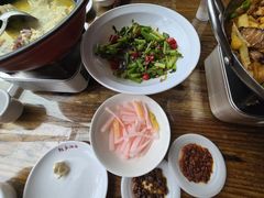 -老唐三下锅 ·张家界地标美食(溪布街店)