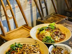 -方铲铲·成都板凳面(滨江银泰店)