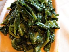 清炒豆苗-龙门阵茶屋川菜馆(武康路店)