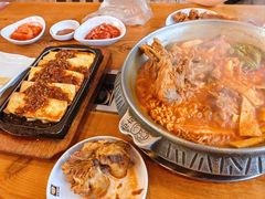 -喇喇排骨火锅·传统韩式脊骨汤(望京西园总店)
