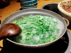 黑猪灼泉水时蔬-吃饭皇帝大(合生汇店)