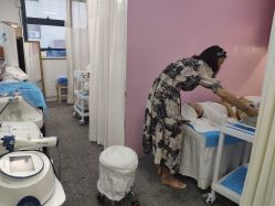 -斐尔国际皮肤管理中心