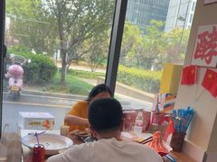 -赵美丽·重庆社区火锅·直营店(火车东站·中豪国际店)