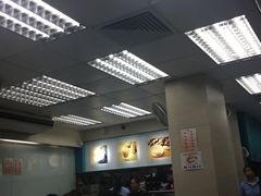 大堂-义顺牛奶公司