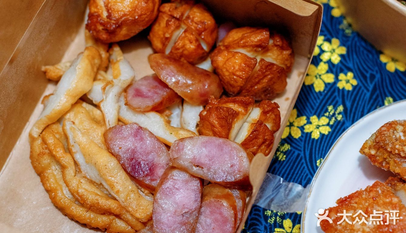 人均20多块的工作餐，你爱卤肉饭还是大肠包小肠？