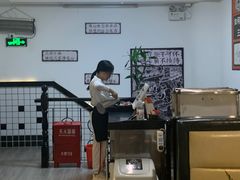 -三不牛腩(宾虹路店)