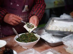 -新场古镇-停车场