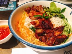 碳烤猪颈肉捞檬粉-美奈小馆·越南料理(中航城君尚购物中心店)