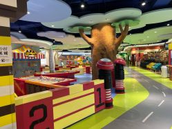 -MELAND CLUB亲子乐园•派对(虹桥万象城店)