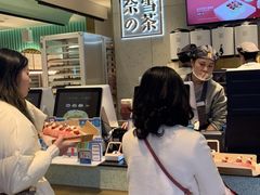 -奈雪的茶(亨特国际广场店)