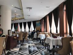-老人和饭店(淮海中路店)