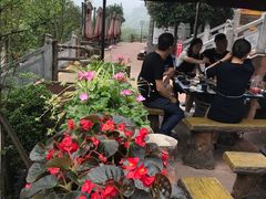 -楠柏弯休闲山庄(梨花溪店)