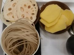 -黄潇洒老火锅(九眼桥宏济巷店)