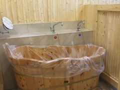 -三兴风采温泉养生(五四北秀山店)