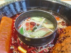 鸳鸯子母锅-蜀家渝重庆火锅(南屏街店)