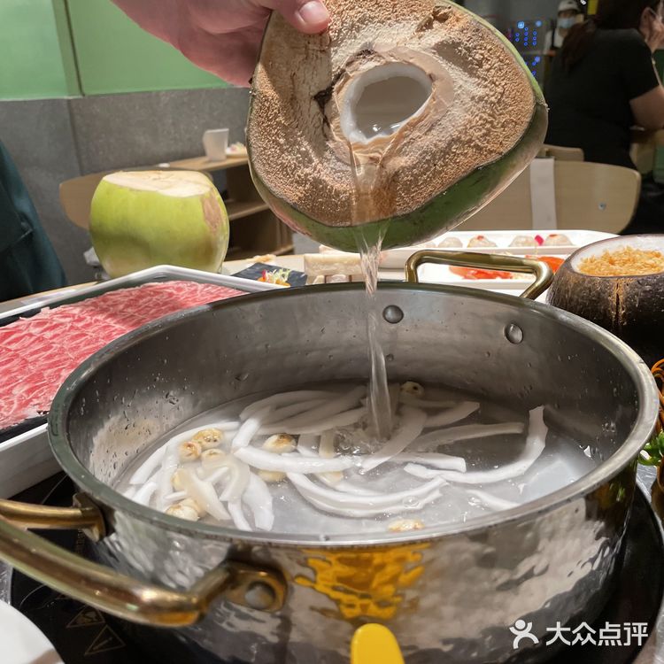 三亚美食，💐💐一定要来吃的椰小鸡·椰子鸡‼️