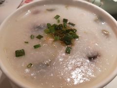 皮蛋瘦肉粥-避风塘·老港味餐厅(虹口龙之梦店)