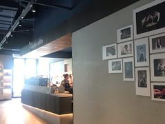 -瑞幸咖啡(巴黎春天陕西路店)