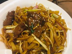 -新大咀港式茶餐厅(宝山万达店)
