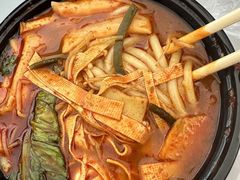 -沁麦源过桥米线(总店)