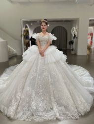 -艾米丽婚纱礼服
