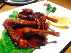 红烧乳鸽-点心传说·粤菜点心(佐阾虹湾店)