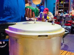 -蚝堡海鲜·威海菜·海肠捞饭·烧烤·亚洲吃蚝公司(幸福门店)