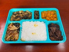 -丽华快餐(红庄国际店)