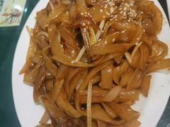 干炒牛河-广东仔港式茶餐厅(银泰店)