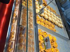 -鲍师傅糕点(青年汇店)