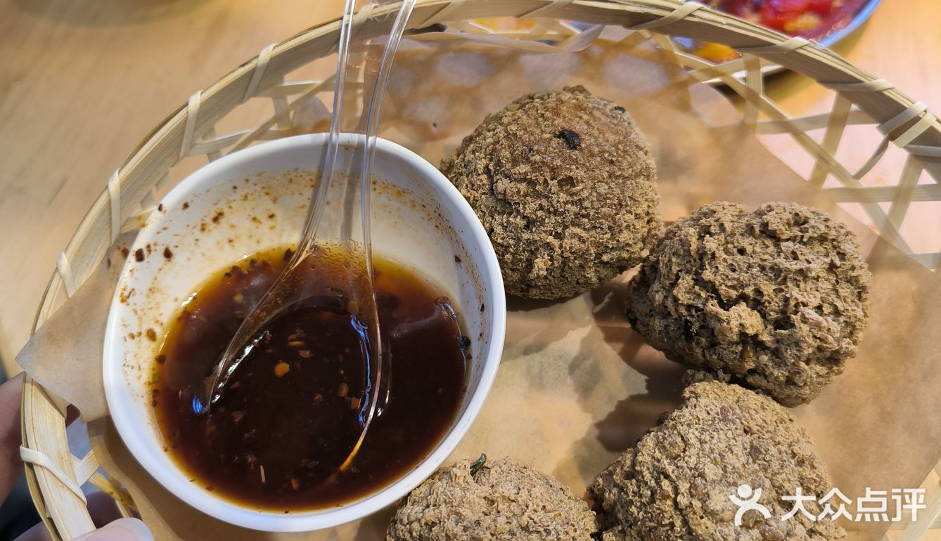 很正宗的贵州酸汤锅[色]