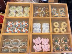 -昆明冠生园·鲜花饼·面包蛋糕(老街店)