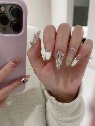 -LISSOM莉森 Nail ·美甲美睫原创定制店