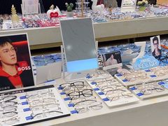 -标准眼镜·蔡司官方授权店(塘沽远洋未来汇店)
