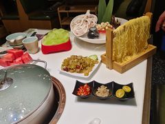 -洪氏嗨捞·猪肚鸡火锅(阳光天地店)