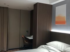 -如家旗下-成都电子科大建设北路地铁站睿柏·云酒店