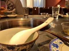 -大匠工房古船木艺术餐厅·猪肚鸡专门店(长白仙岛店)