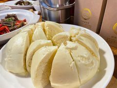 -几个木匠匠人厨房