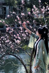-一揽芳华汉服旗袍体验馆(拙政园店)