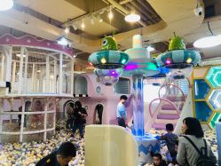 -多多淘儿童体验中心(重庆来福士店)