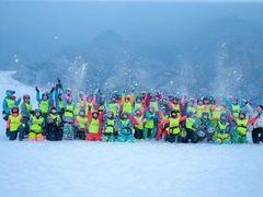 -石京龙滑雪场-停车场