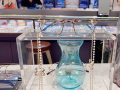 -宏宇眼镜蔡司依视路折扣店(兆佳眼镜城店)