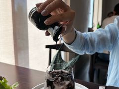 -Chom Cafe and Restaurant