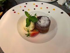 巧克力熔岩蛋糕配香草冰淇淋-Terra Rossa(陆家嘴中心店)