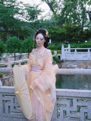 -一揽芳华汉服旗袍体验馆(拙政园店)