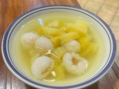 -云阿蛮云南生烫牛肉米线(奉贤路店)