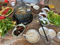 -鲁朗纳麦石锅鸡庄园