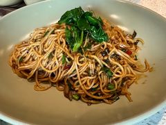 油鸡枞炒饵丝-半山腰·云南菜(侨福芳草地店)