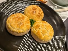 酥皮叉烧包-白天鹅宾馆-玉堂春暖餐厅